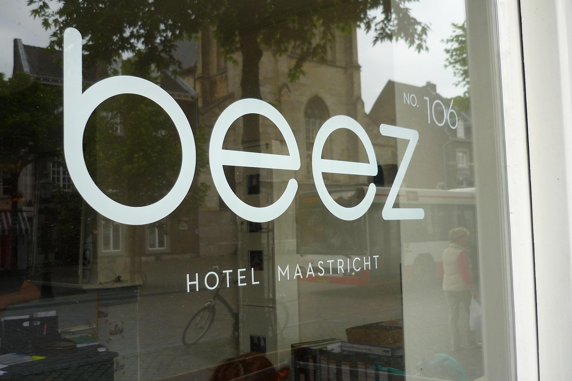 Hotel Beez Маастрихт Екстериор снимка